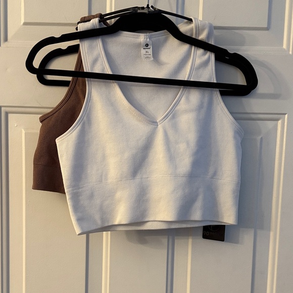 90 Degree By Reflex Tops - NWT 90 Degrees by Flexford V Neck Seamless Rays Crop Tank set of two included